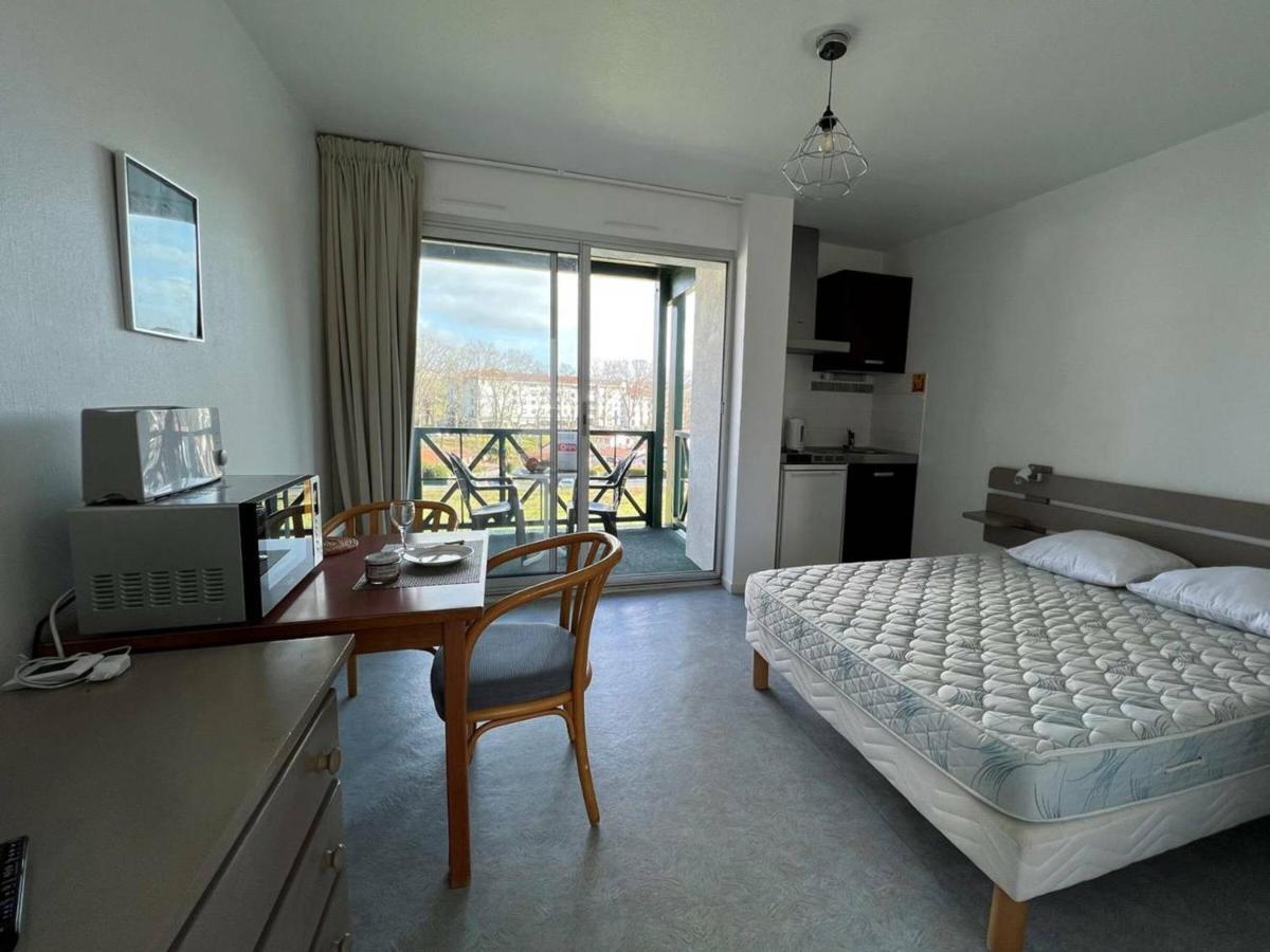 Studio Lilas A Cambo-Les-Bains : Terrasse, Parking, Proche Thermes, Internet, Animaux Acceptes - Fr-1-495-96 外观 照片
