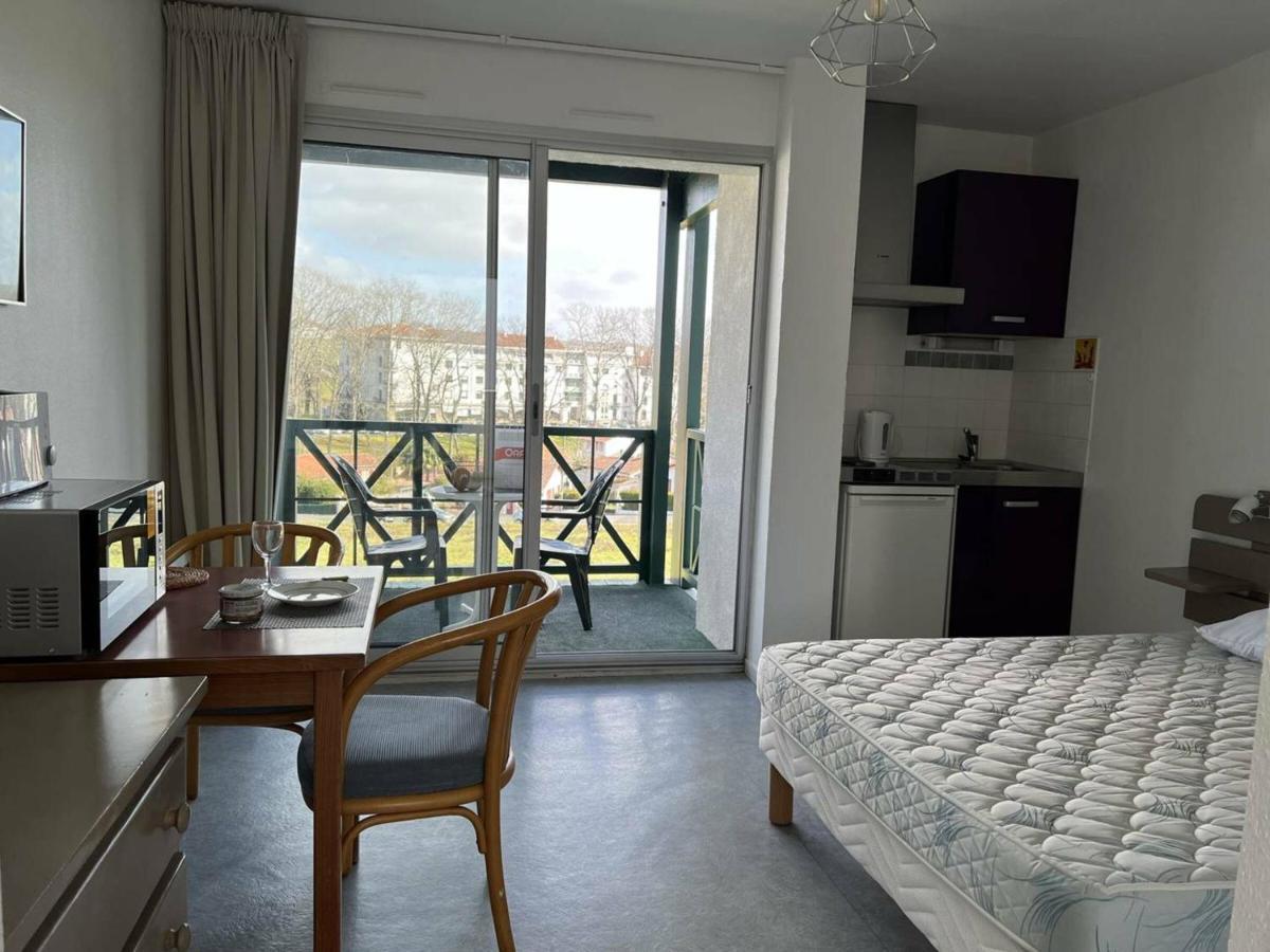 Studio Lilas A Cambo-Les-Bains : Terrasse, Parking, Proche Thermes, Internet, Animaux Acceptes - Fr-1-495-96 外观 照片