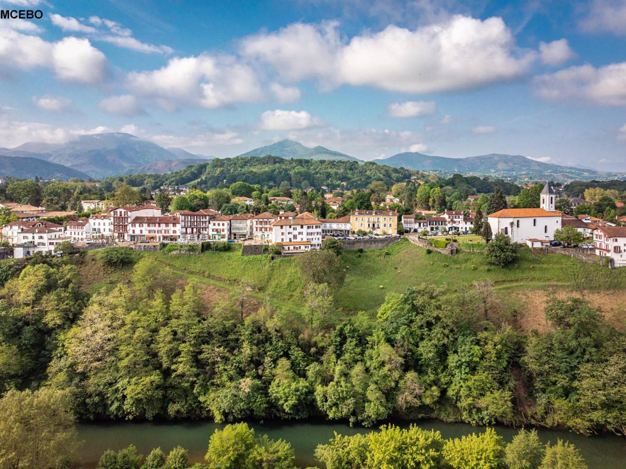 Studio Lilas A Cambo-Les-Bains : Terrasse, Parking, Proche Thermes, Internet, Animaux Acceptes - Fr-1-495-96 外观 照片